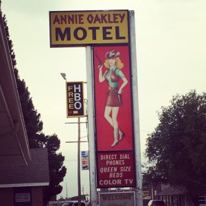 Annie Oakley Motel